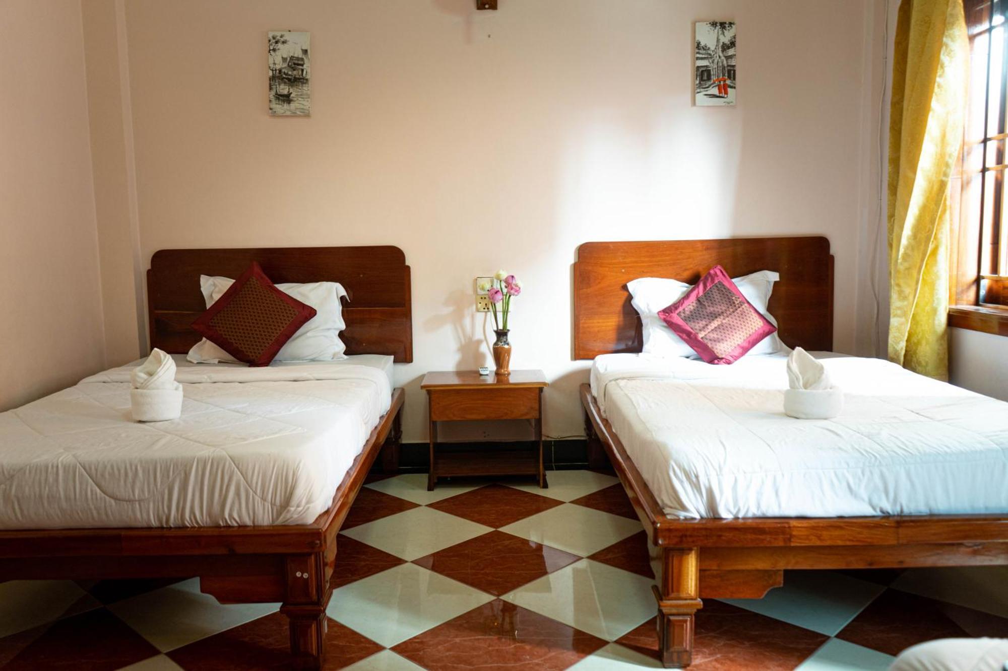 Nawin Palace Guesthouse Phnom Penh Exterior photo